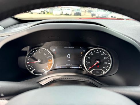 Used 2022 Jeep Renegade Latitude image 29