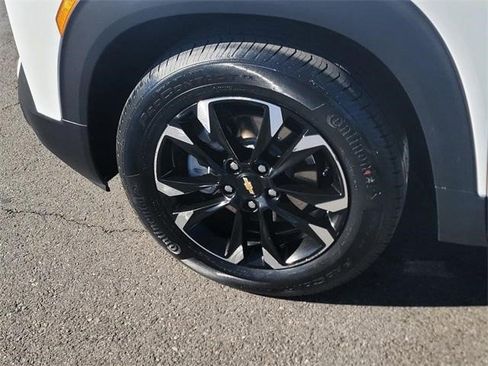 Certified 2023 Chevrolet TrailBlazer LT w/ Convenience Package image 6