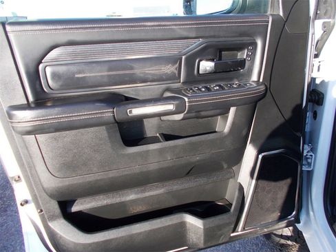 Used 2022 RAM 3500 Limited w/ Protection Group image 15