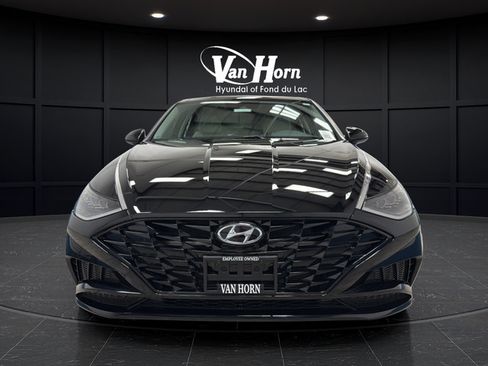 Used 2023 Hyundai Sonata SEL w/ Convenience Package FWD image 2