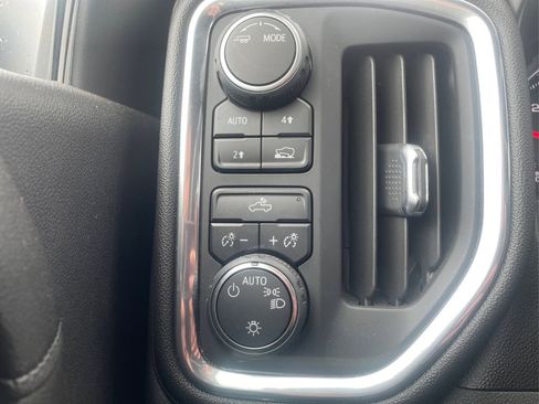 Used 2021 Chevrolet Silverado 1500 LT w/ Convenience Package II AWD/4WD image 15