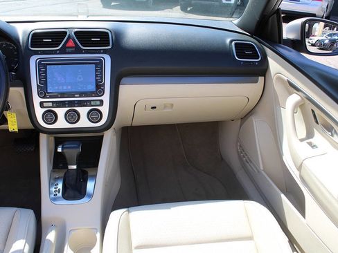 Used 2009 Volkswagen Eos Komfort image 21