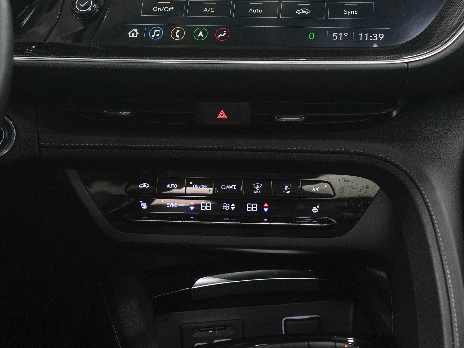 Used 2021 Buick Envision Essence w/ Technology Package I AWD/4WD image 19