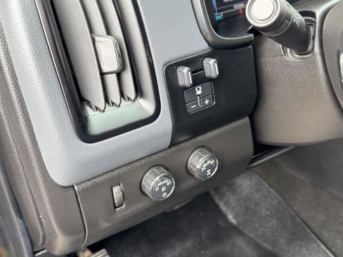 Used 2018 Chevrolet Colorado Z71 AWD/4WD image 23