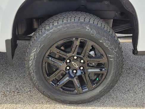 New 2026 Chevrolet Silverado 1500 LT Trail Boss w/ Convenience Package II AWD/4WD image 4