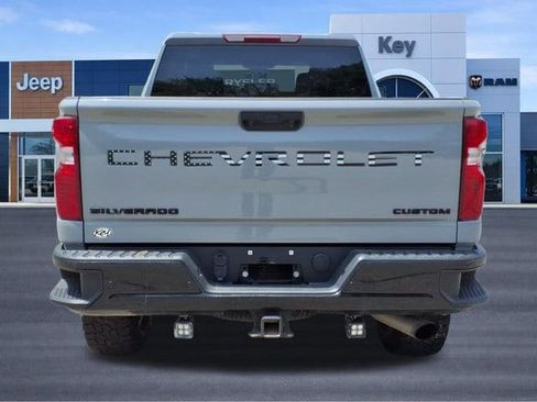 Used 2025 Chevrolet Silverado 2500 Custom w/ Custom Convenience Package AWD/4WD image 4