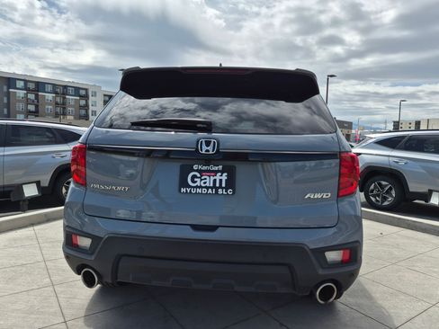 Used 2025 Honda Passport EX-L image 5