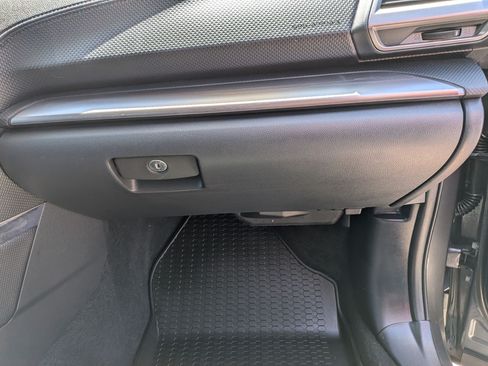 Used 2024 Subaru Forester Premium AWD/4WD image 30