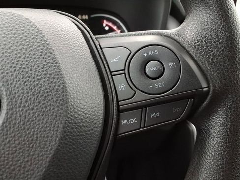 Used 2023 Toyota RAV4 XLE image 21