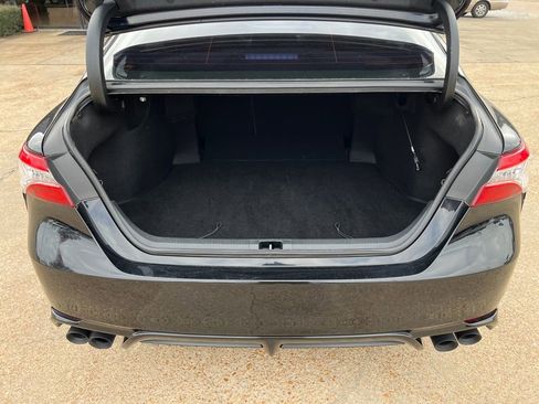 Used 2020 Toyota Camry XSE image 15