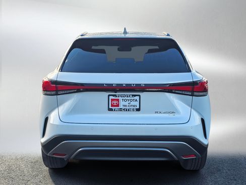 Used 2026 Lexus RX 350h w/ Convenience Package image 4