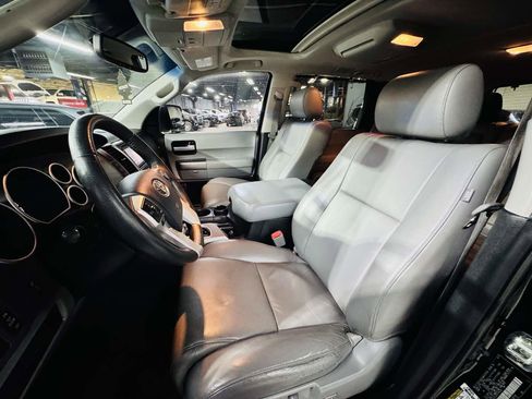 Used 2015 Toyota Sequoia Limited AWD/4WD image 10