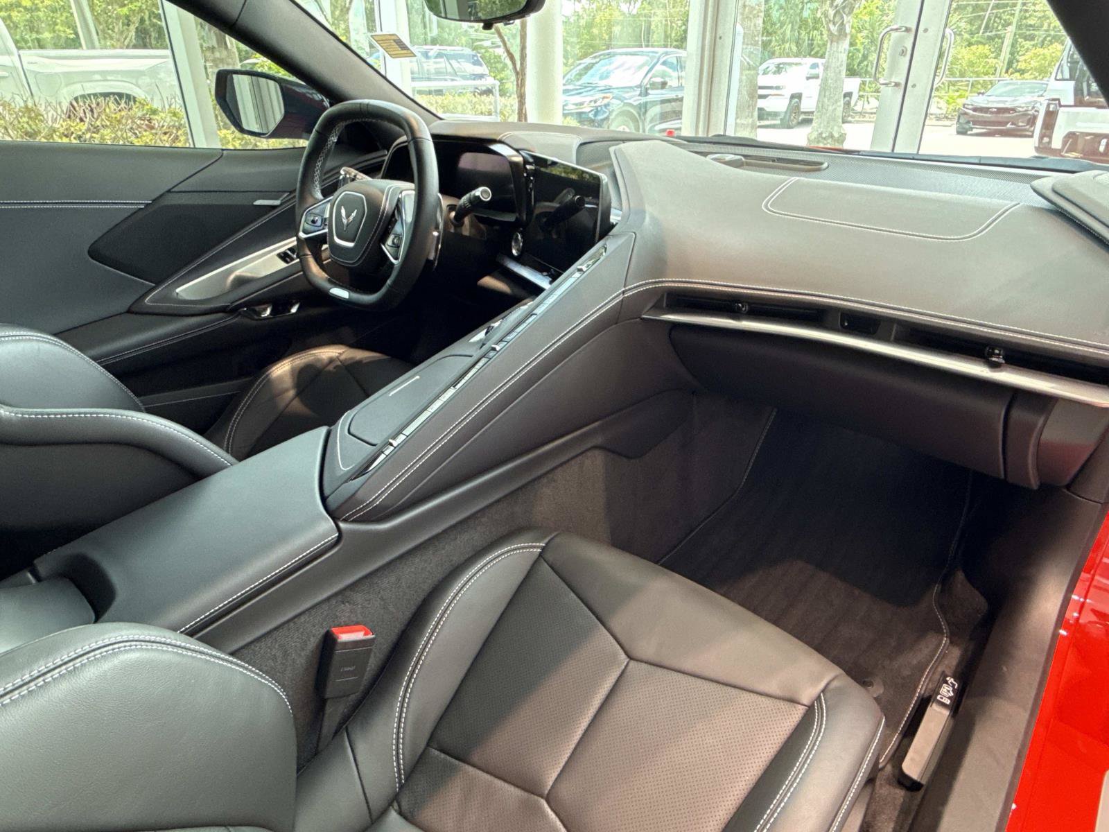 Used 2025 Chevrolet Corvette Z06 RWD image 15