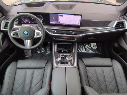 Used 2026 BMW X5 xDrive50e w/ M Sport Package AWD/4WD image 15