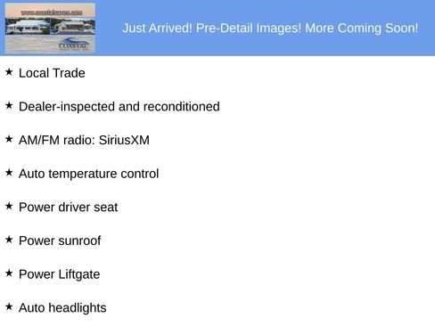 Used 2022 Toyota Highlander XLE FWD image 2