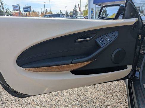 Used 2007 BMW 650i Convertible RWD image 10