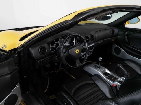 Used 2001 Ferrari 360 Spider image 17