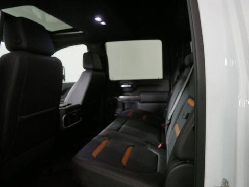 Used 2021 GMC Sierra 3500 AT4 w/ AT4 Premium Plus Package image 21