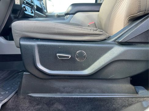 Used 2016 Ford F150 XLT w/ Equipment Group 301A Mid AWD/4WD image 17