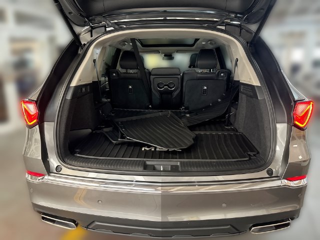 Used 2023 Acura MDX w/ Technology Package AWD/4WD image 22