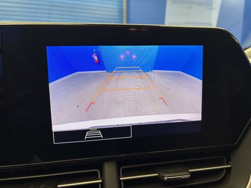 Used 2024 Chevrolet Trax LS image 18