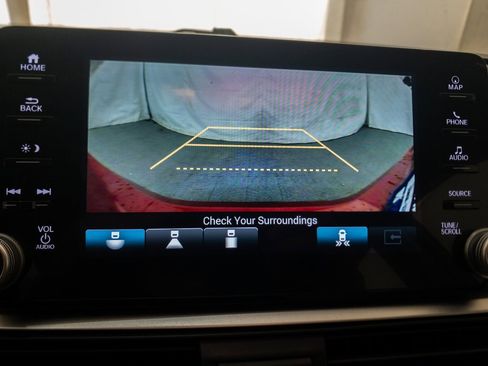 Used 2021 Honda Accord Touring image 23