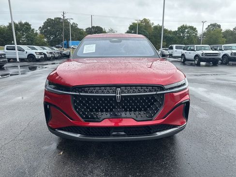 Used 2024 Lincoln Nautilus Premier w/ Jet Appearance Package image 8