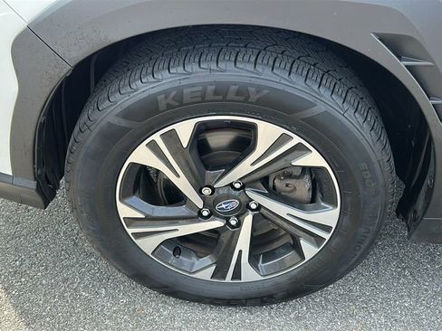 Certified 2024 Subaru Crosstrek 2.0i Premium image 8