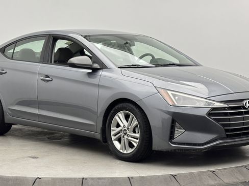 Used 2019 Hyundai Elantra SEL FWD image 3
