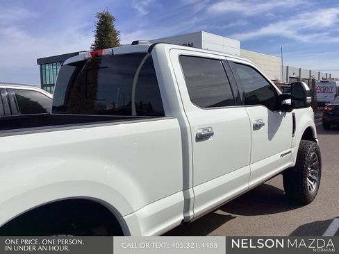 Used 2022 Ford F350 Limited image 9