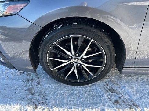 Used 2022 Toyota Camry SE image 43