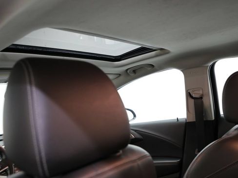Used 2015 Buick Verano Leather FWD image 8