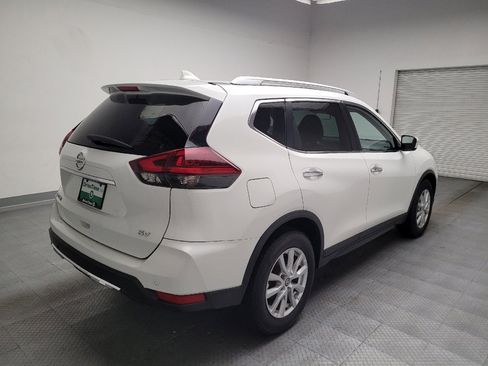 Used 2020 Nissan Rogue SV FWD image 9
