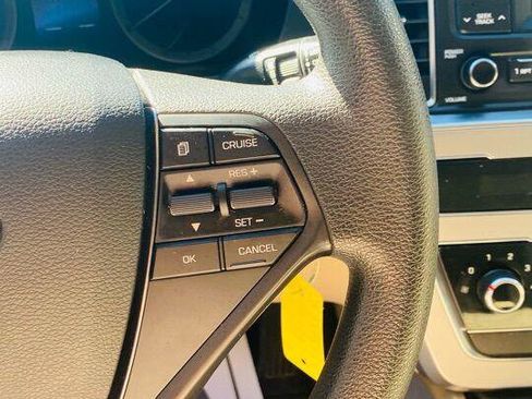 Used 2015 Hyundai Sonata SE image 22