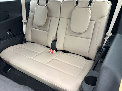 Used 2020 Ford Explorer Limited image 13