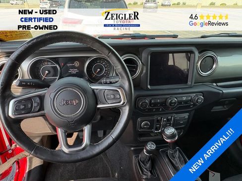 Used 2019 Jeep Wrangler Unlimited Sahara AWD/4WD image 10