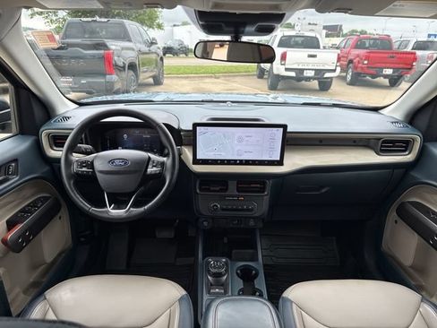 Used 2025 Ford Maverick Lariat AWD/4WD image 13