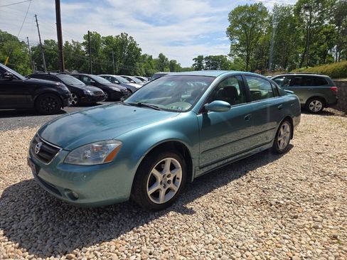Used 2003 Nissan Altima 3.5 SE FWD image 2