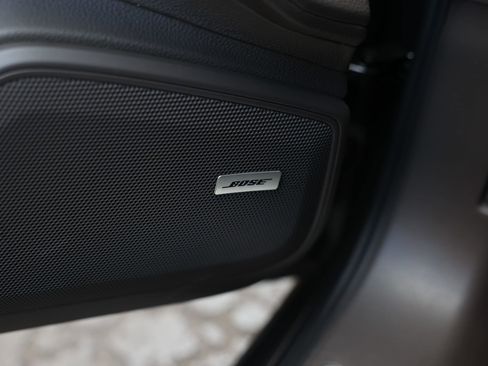 Used 2018 Porsche Panamera 4 AWD/4WD image 54