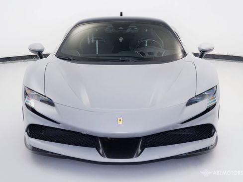 Used 2022 Ferrari SF90 Stradale image 3