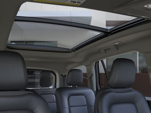 New 2026 Lincoln Aviator AWD image 22