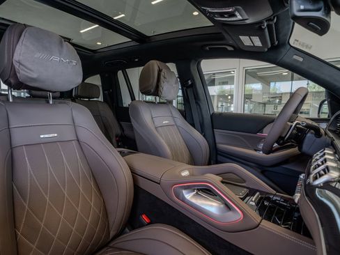 New 2026 Mercedes-Benz GLS 63 AMG 4MATIC image 29
