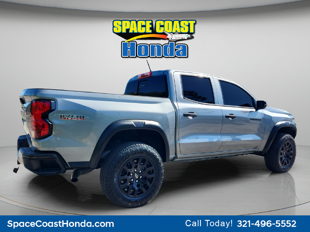 Used 2026 Chevrolet Colorado Trail Boss AWD/4WD image 3