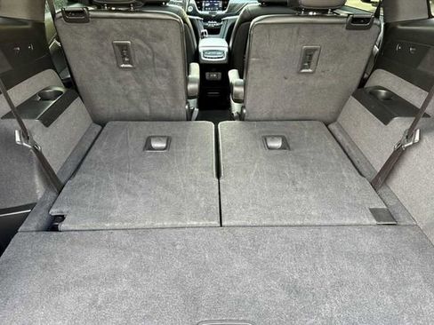 Certified 2025 Cadillac XT6 Premium Luxury image 16