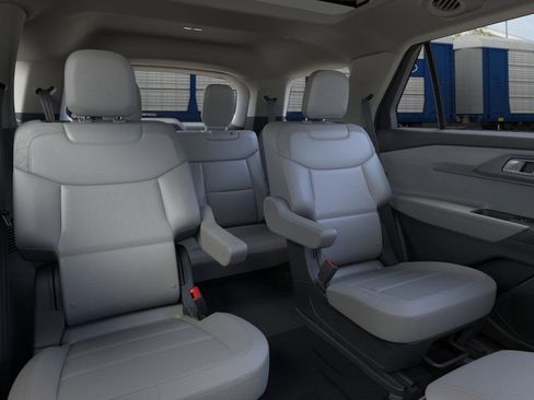 New 2026 Ford Explorer Active image 11