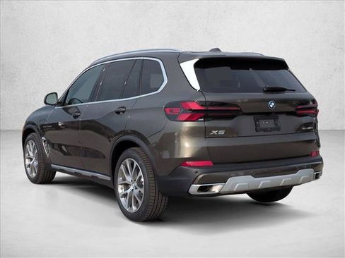 Used 2026 BMW X5 xDrive50e w/ Climate Comfort Package AWD/4WD image 9