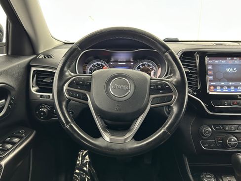Used 2019 Jeep Cherokee Limited AWD/4WD image 15
