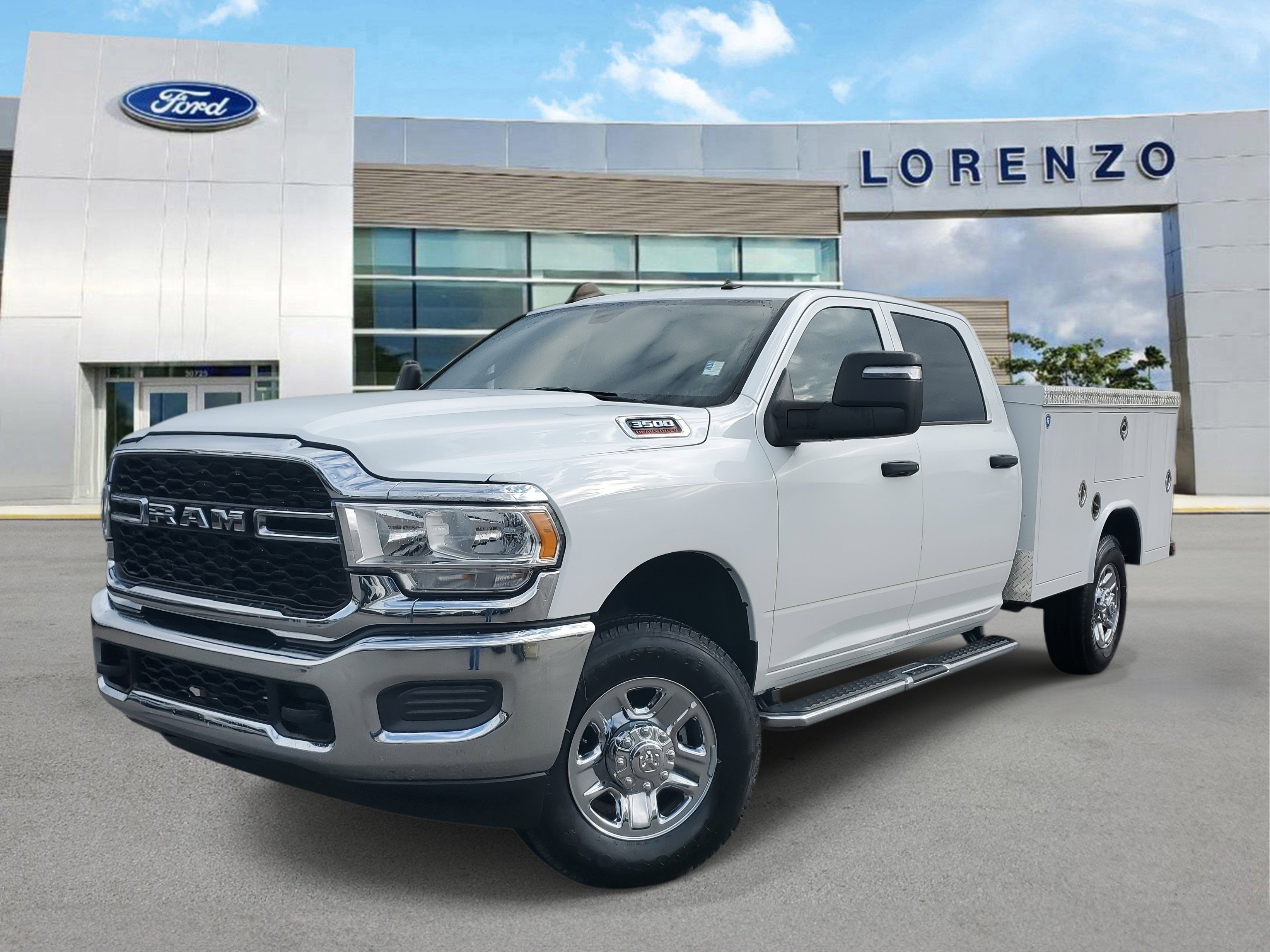 Used 2024 RAM 3500 Tradesman w/ Chrome Appearance Group AWD/4WD 360° Tour