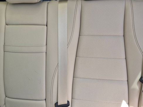 Used 2022 Mercedes-Benz GLE 350 image 9