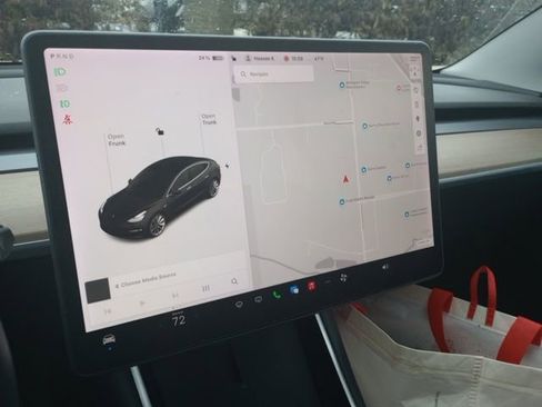 Used 2019 Tesla Model 3 Performance image 5